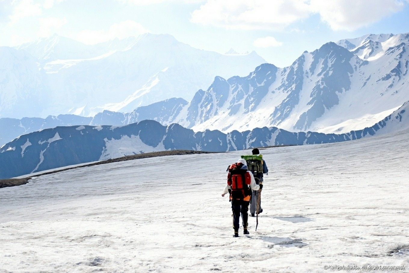 Trek from Nagaru to Sar Pass | Slide Down to Biskeri Thach