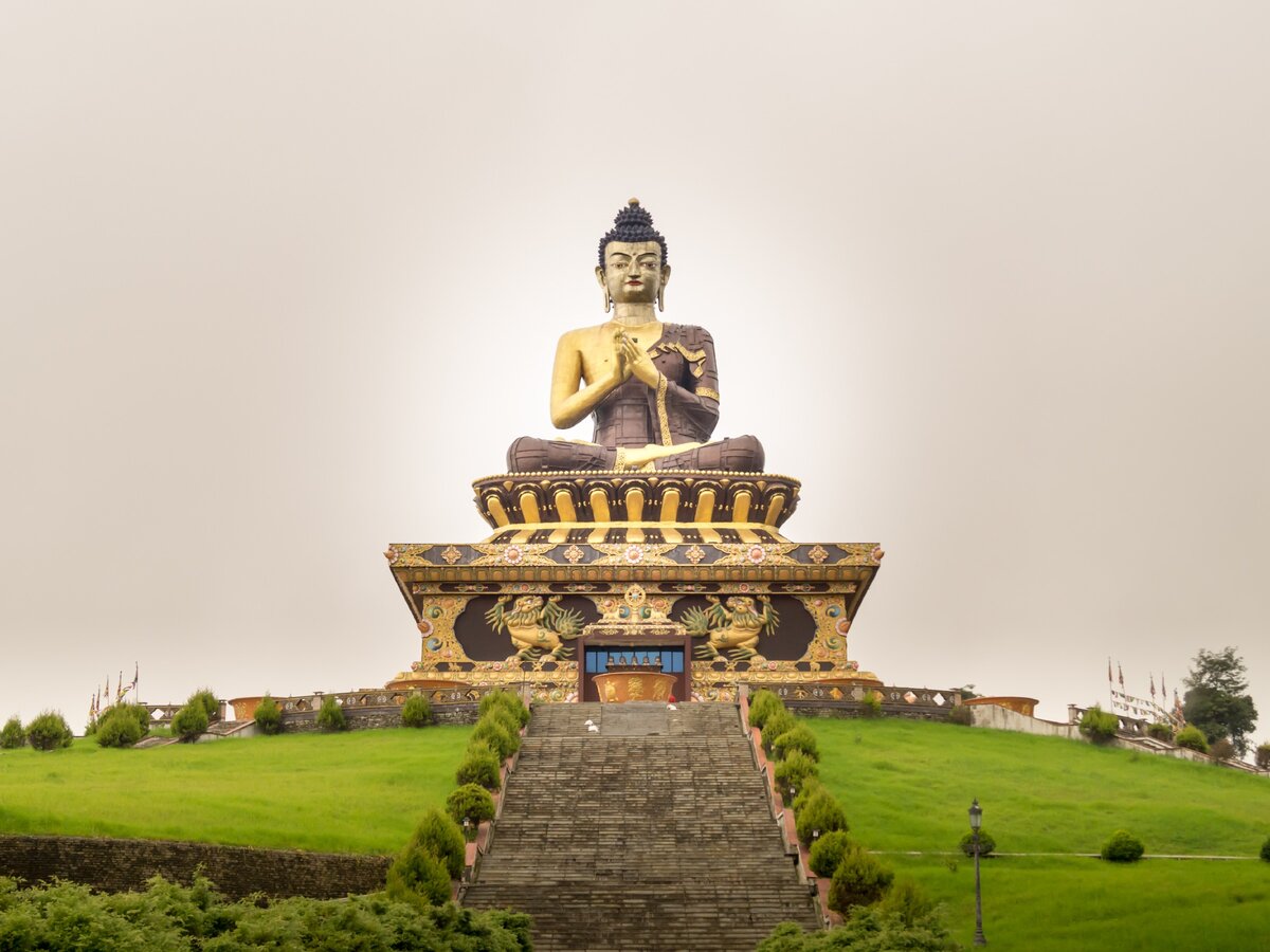 GANGTOK 03 N + LACHEN 01 N + LACHUNG 01 + DARJEELING 02 N TOUR PACKAGE image