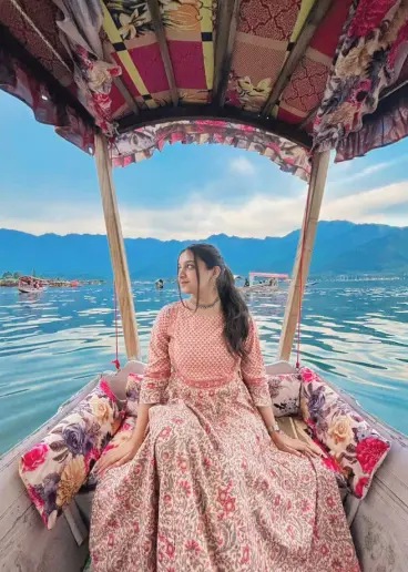 KATRA 02 + SRINAGAR 03 N + PAHALGAM 01 N + HOUSEBOAT + 01N TOUR PACKAGE Event